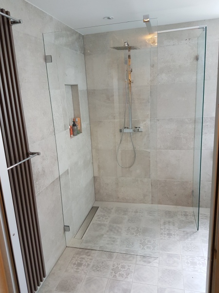 Relax-bouw voor al uw klussen om uw droom badkamer  te realiseren!