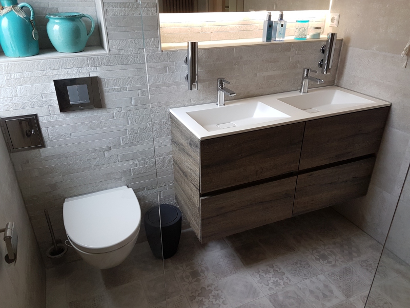 Relax-bouw voor al uw klussen om uw droom badkamer  te realiseren!