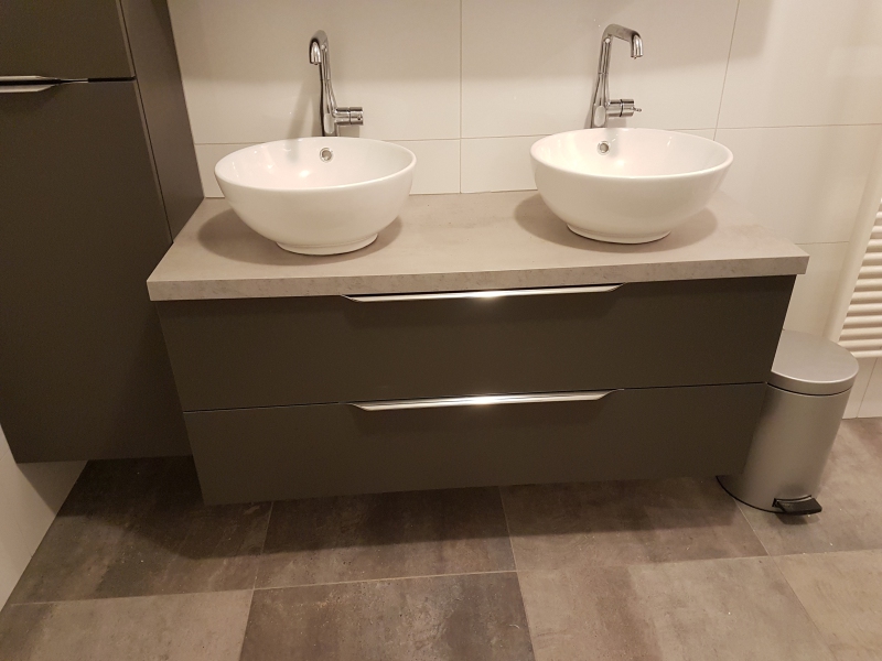 Relax-bouw voor al uw klussen om uw droom badkamer  te realiseren!
