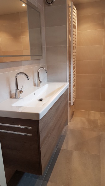 Relax-bouw voor al uw klussen om uw droom badkamer  te realiseren!