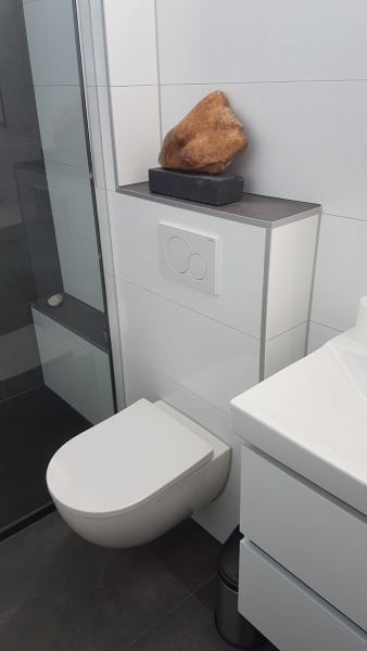 Relax-bouw realiseert uw toilet met hoge afwerkingsniveau!